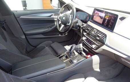 BMW 5 серия, 2022 год, 4 000 000 рублей, 12 фотография