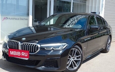BMW 5 серия, 2022 год, 4 000 000 рублей, 3 фотография