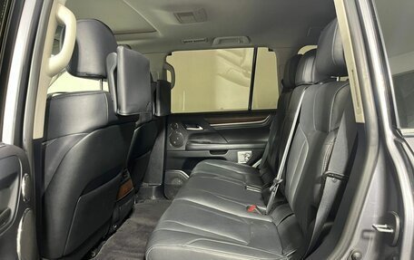 Lexus LX III, 2018 год, 8 240 000 рублей, 17 фотография