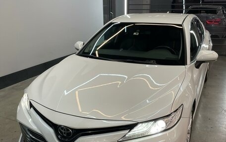 Toyota Camry, 2020 год, 2 400 000 рублей, 6 фотография