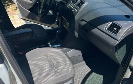 Volkswagen Polo VI (EU Market), 2012 год, 830 000 рублей, 14 фотография