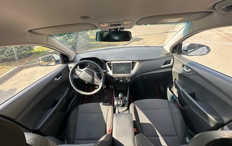 Hyundai Solaris II рестайлинг, 2020 год, 1 670 000 рублей, 8 фотография