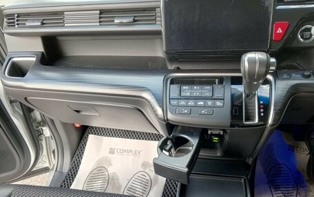 Honda Stepwgn IV, 2016 год, 2 250 000 рублей, 22 фотография
