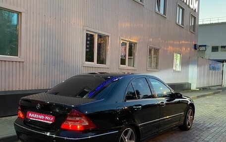 Mercedes-Benz C-Класс, 2005 год, 750 000 рублей, 3 фотография
