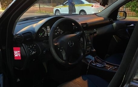 Mercedes-Benz C-Класс, 2005 год, 750 000 рублей, 8 фотография