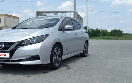 Nissan Leaf II, 2018 год, 1 350 000 рублей, 4 фотография