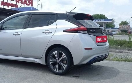 Nissan Leaf II, 2018 год, 1 350 000 рублей, 6 фотография