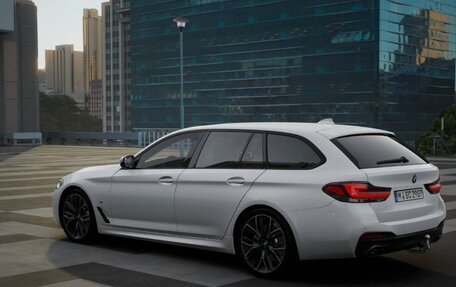 BMW 5 серия, 2022 год, 4 300 000 рублей, 2 фотография