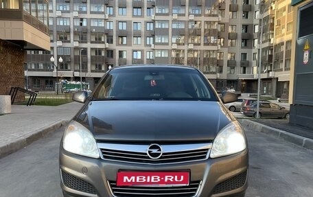 Opel Astra H, 2011 год, 700 000 рублей, 1 фотография