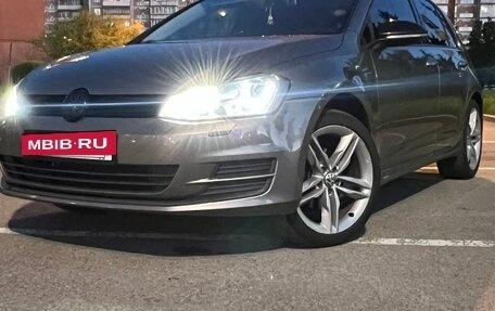 Volkswagen Golf VII, 2013 год, 1 080 000 рублей, 24 фотография