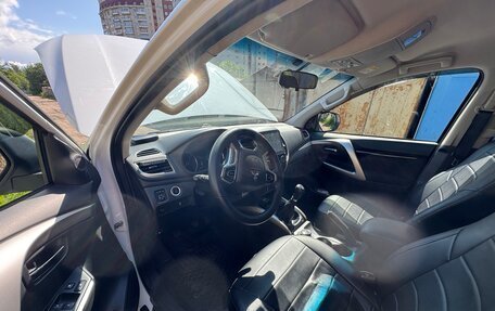 Mitsubishi Pajero Sport III рестайлинг, 2018 год, 2 700 000 рублей, 17 фотография