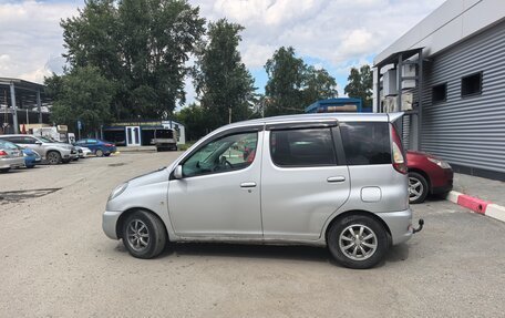 Toyota FunCargo, 2000 год, 460 000 рублей, 14 фотография