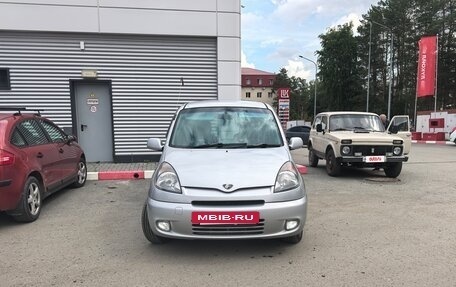 Toyota FunCargo, 2000 год, 460 000 рублей, 17 фотография