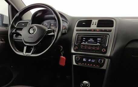 Volkswagen Polo VI (EU Market), 2017 год, 1 080 000 рублей, 9 фотография