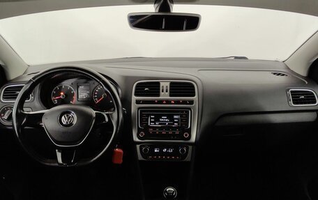 Volkswagen Polo VI (EU Market), 2017 год, 1 080 000 рублей, 10 фотография