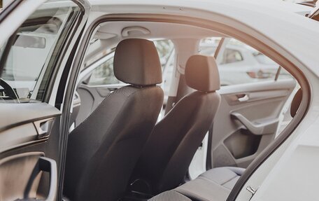 Volkswagen Polo VI (EU Market), 2021 год, 23 фотография