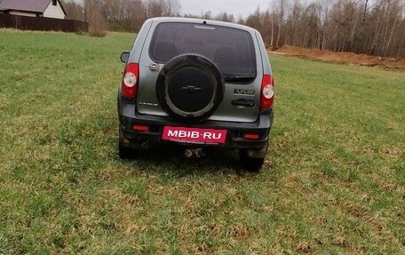 Chevrolet Niva I рестайлинг, 2010 год, 450 000 рублей, 5 фотография