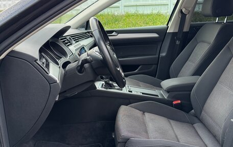 Volkswagen Passat B8 рестайлинг, 2018 год, 1 750 000 рублей, 8 фотография