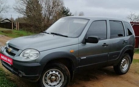 Chevrolet Niva I рестайлинг, 2010 год, 450 000 рублей, 12 фотография