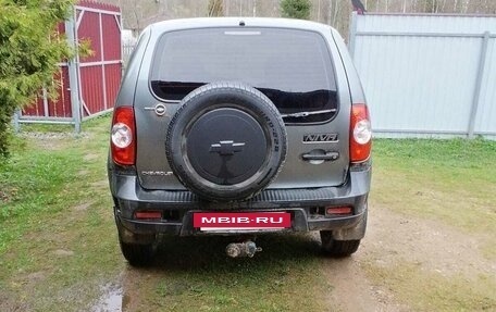 Chevrolet Niva I рестайлинг, 2010 год, 450 000 рублей, 10 фотография