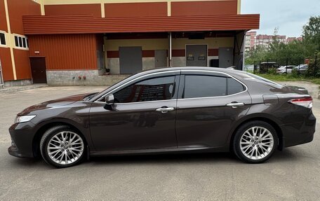 Toyota Camry, 2018 год, 2 750 000 рублей, 7 фотография