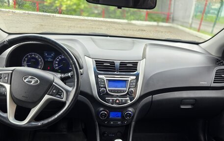 Hyundai Solaris II рестайлинг, 2014 год, 1 260 000 рублей, 8 фотография