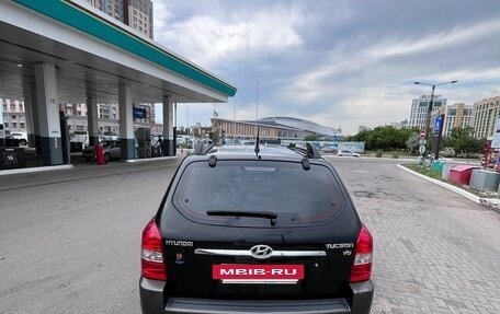 Hyundai Tucson III, 2004 год, 700 000 рублей, 2 фотография