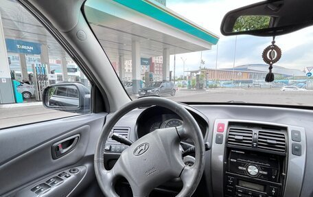 Hyundai Tucson III, 2004 год, 700 000 рублей, 18 фотография