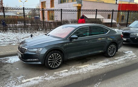 Skoda Superb III рестайлинг, 2019 год, 2 450 000 рублей, 6 фотография