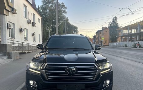 Toyota Land Cruiser 200, 2017 год, 5 965 000 рублей, 4 фотография