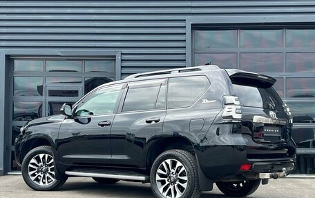 Toyota Land Cruiser Prado 150 рестайлинг 2, 2021 год, 6 790 000 рублей, 3 фотография