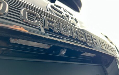 Toyota Land Cruiser Prado 150 рестайлинг 2, 2021 год, 6 790 000 рублей, 13 фотография