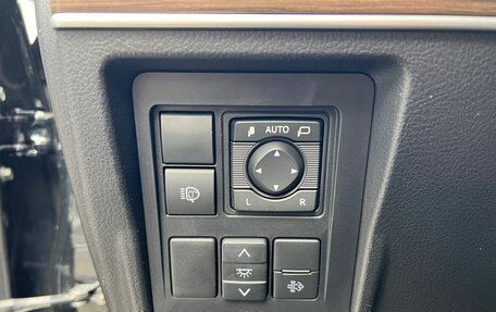 Toyota Land Cruiser Prado 150 рестайлинг 2, 2021 год, 6 790 000 рублей, 23 фотография