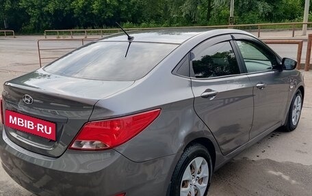 Hyundai Solaris II рестайлинг, 2016 год, 960 000 рублей, 2 фотография