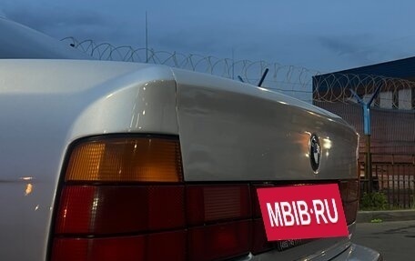 BMW 5 серия, 1989 год, 450 000 рублей, 8 фотография