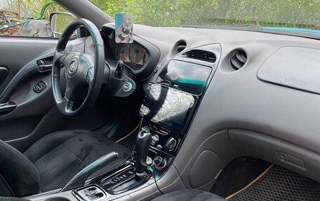 Toyota Celica VII рестайлинг, 2001 год, 800 000 рублей, 3 фотография