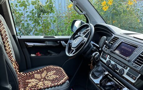 Volkswagen Multivan T6 рестайлинг, 2019 год, 5 900 000 рублей, 4 фотография