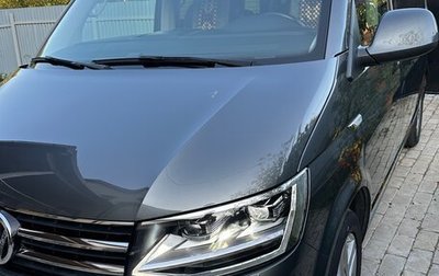 Volkswagen Multivan T6 рестайлинг, 2019 год, 5 900 000 рублей, 1 фотография