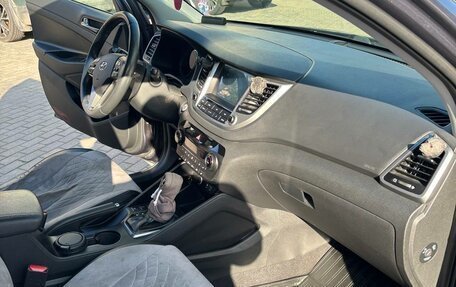 Hyundai Tucson III, 2018 год, 2 250 000 рублей, 10 фотография