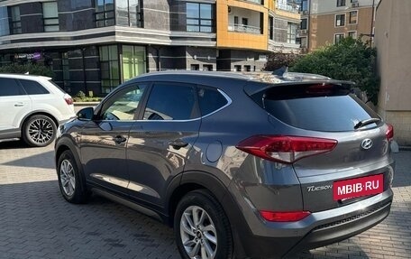 Hyundai Tucson III, 2018 год, 2 250 000 рублей, 2 фотография