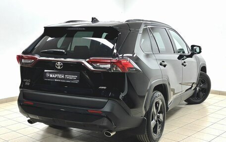 Toyota RAV4, 2021 год, 3 598 000 рублей, 4 фотография