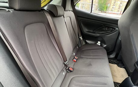 Toyota Yaris Cross, 2020 год, 1 650 000 рублей, 16 фотография