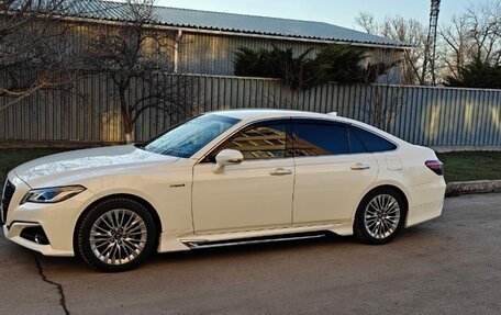 Toyota Crown, 2019 год, 3 400 000 рублей, 4 фотография