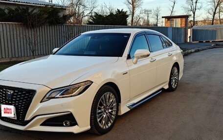 Toyota Crown, 2019 год, 3 400 000 рублей, 5 фотография