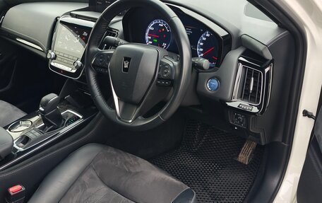 Toyota Crown, 2019 год, 3 400 000 рублей, 8 фотография