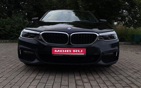 BMW 5 серия, 2018 год, 4 300 000 рублей, 2 фотография