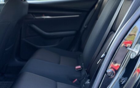 Mazda 3, 2022 год, 2 170 000 рублей, 17 фотография