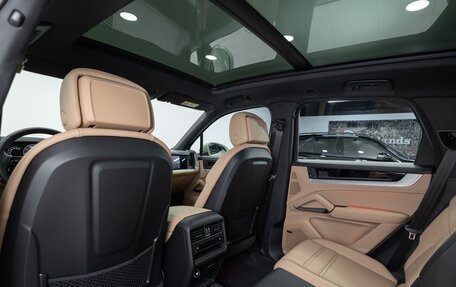 Porsche Cayenne III, 2025 год, 16 390 000 рублей, 20 фотография