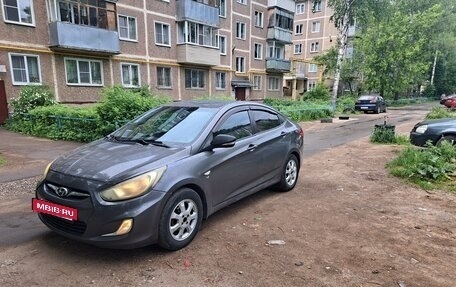 Hyundai Solaris II рестайлинг, 2013 год, 380 000 рублей, 4 фотография