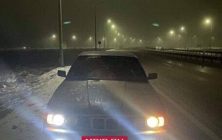 BMW 5 серия, 1988 год, 300 000 рублей, 10 фотография